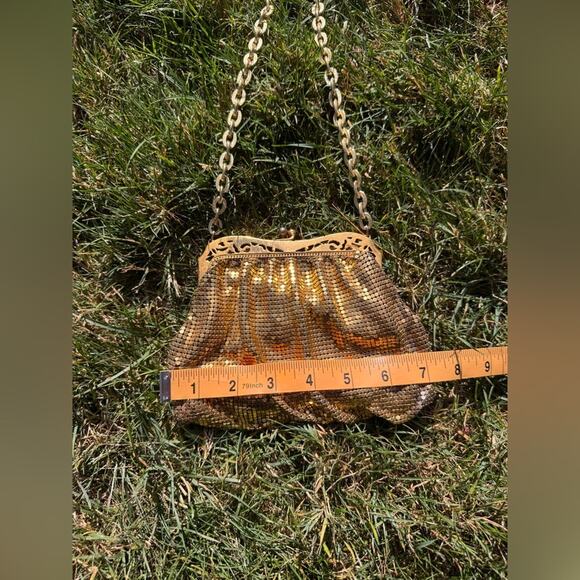 40s Vintage Whiting and Davis Gold Mesh Evening Bag w Chain Strap - Picture 6 of 8